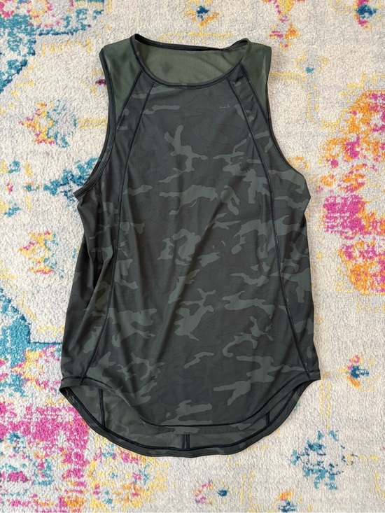 lululemon athletica Tops - Lululemon Sculpt Tank Top in Heritage 365 Green Camouflage. Size 8